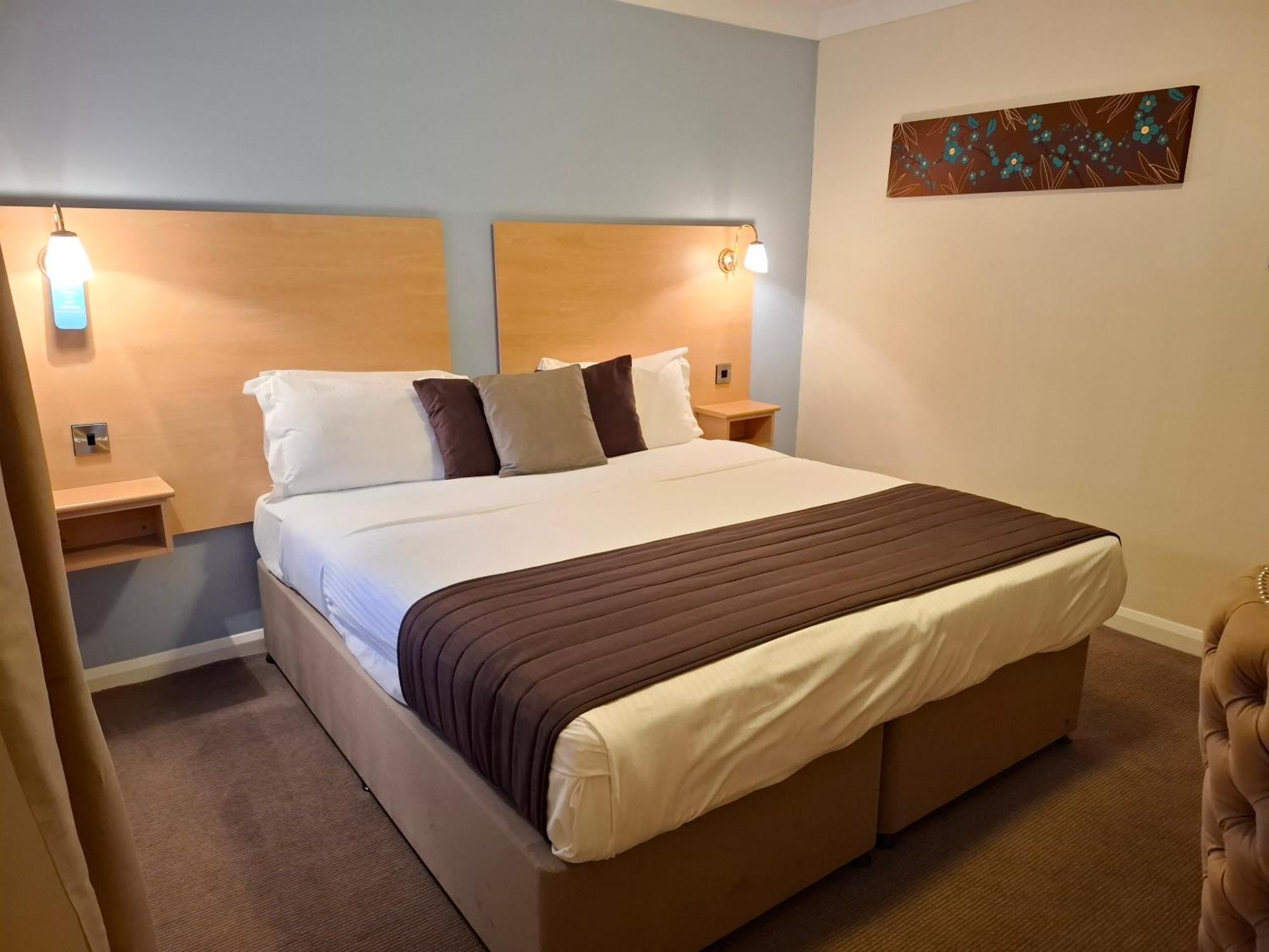 Borough Arms Hotel Newcastle-under-Lyme Esterno foto