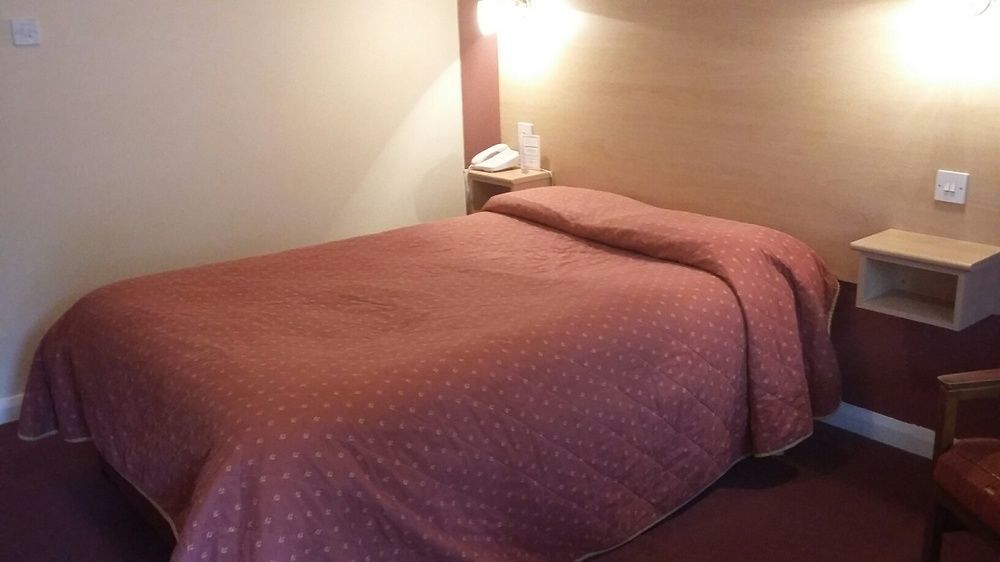 Borough Arms Hotel Newcastle-under-Lyme Esterno foto