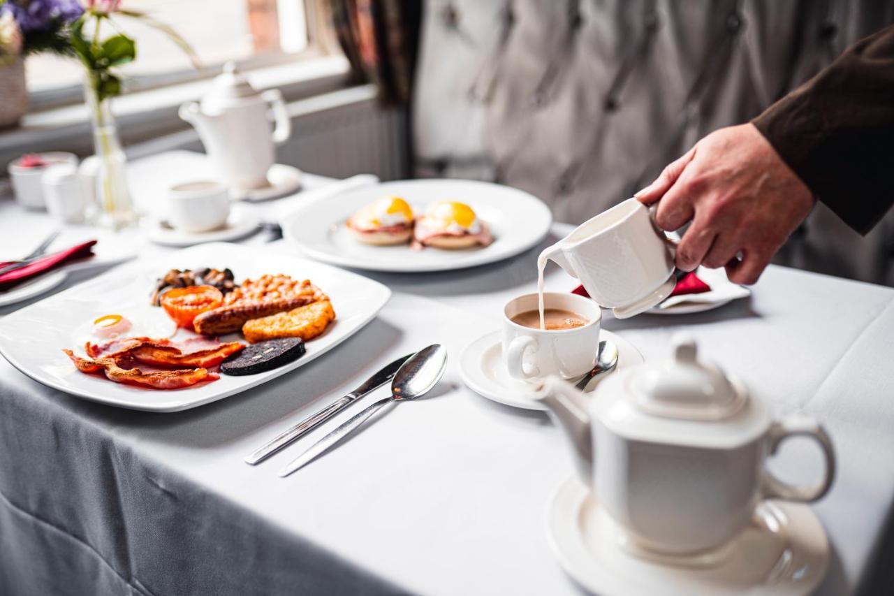 Borough Arms Hotel Newcastle-under-Lyme Esterno foto